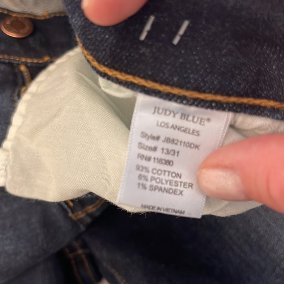 Brand new never worn Judy Blue skinny jeans 13/31 - Picture 4 of 4